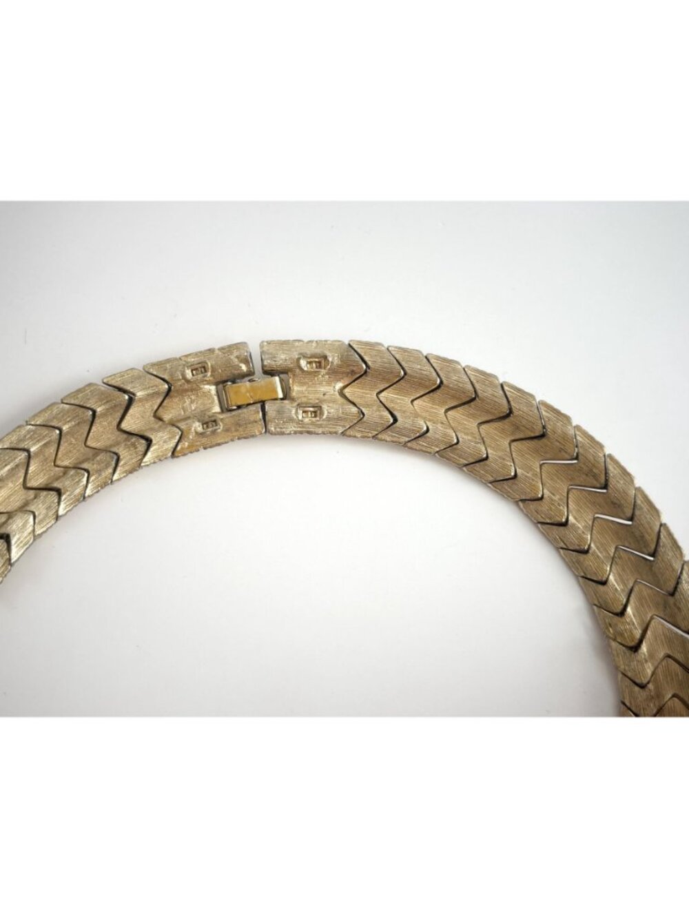 Woven Chunky Gold Toned Vintage Choker 80's Chevron Necklace - Picture 9 of 16